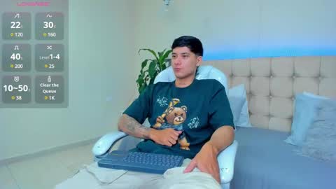 Snapshot of damian23_ chatting on February 12, 1:59 pm DAMIAN online show from February 12, 1:59 pm