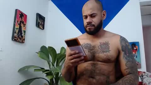 damian64436171 online show from January 10, 5:13 pm