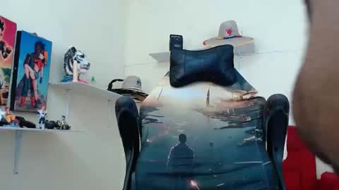 damian64436171 online show from October 27, 10:23 pm