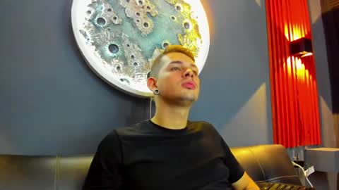 Damian Oliver online show from December 15, 6:07 am