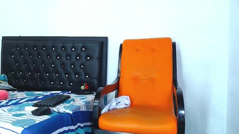 damian_hart_24cm online show from February 14, 1:45 am