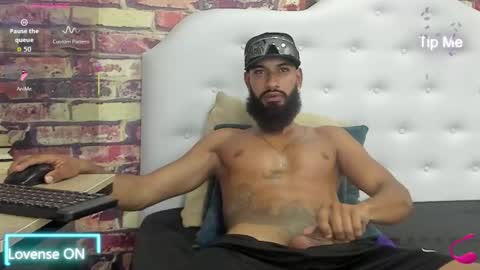 damian_shakur online show from January 9, 5:40 pm