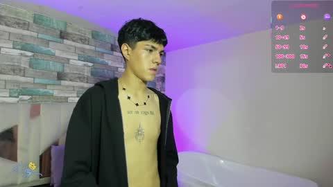 damian_tay online show from May 10, 1:01 pm