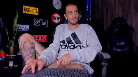 Daamiancox online show from February 25, 6:20 pm