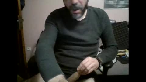 damianour online show from December 5, 5:40 pm