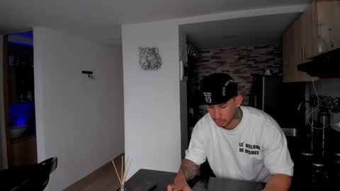 INSTAGRAM  DAMMIANMILLEROFICIAL online show from February 8, 4:00 pm