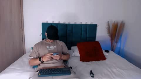 INSTAGRAM  DAMMIANMILLEROFICIAL online show from November 29, 3:03 pm