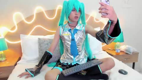 D A N online show from September 30, 2:20 pm