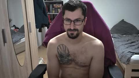 King Dan online show from December 2, 8:56 pm