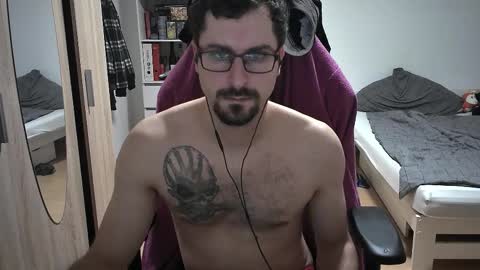 King Dan online show from December 14, 9:22 pm