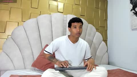 Snapshot of dani_dick_ chatting on September 16, 2:34 am Daniel  online show from September 16, 2:34 am