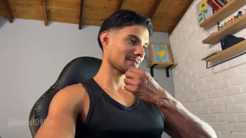 Daniel  online show from February 16, 9:59 pm