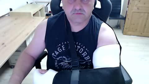 daniel_master online show from April 2, 7:44 pm