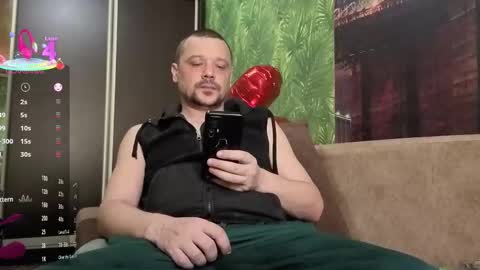 DanieloCool online show from March 12, 6:32 am