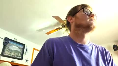 Daniel    y. online show from December 19, 7:44 pm