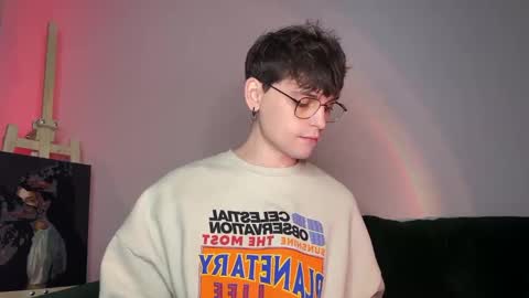 danieltuckerr online show from March 20, 5:17 pm