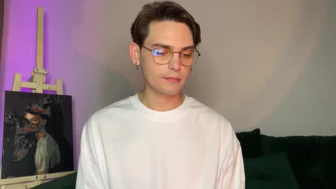 danieltuckerr online show from October 17, 5:39 pm