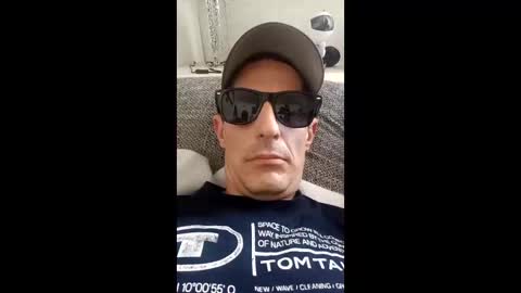 danny456672 online show from April 1, 1:35 pm