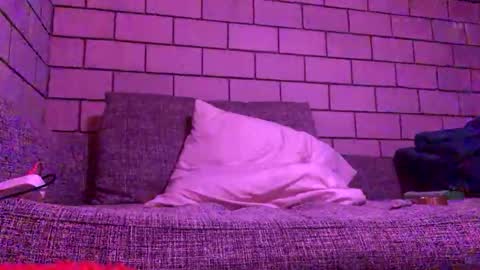 Snapshot of dansone21 chatting on October 4, 2:33 pm dansone21 online show from October 4, 2:33 pm