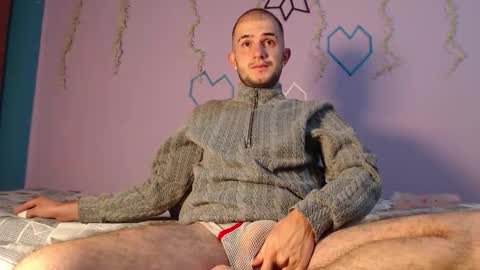 dante_bear online show from February 3, 10:42 am