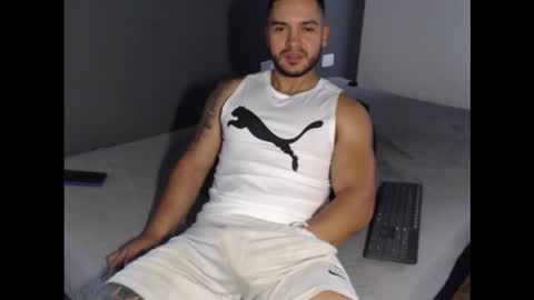 Snapshot of dantebrown1 chatting on October 23, 2:20 pm dantebrown1 online show from October 23, 2:20 pm