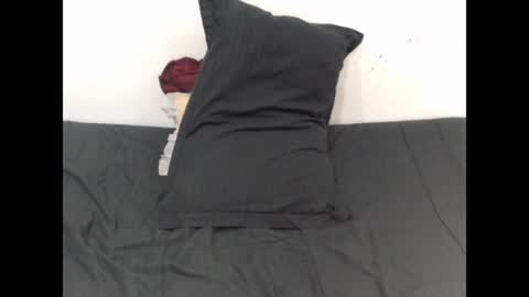 Snapshot of dantebrown1 chatting on December 23, 3:07 am dantebrown1 online show from December 23, 3:07 am