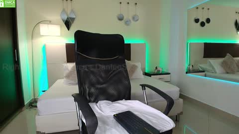 Dante online show from January 23, 5:42 pm