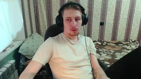 darienlarge online show from October 16, 12:46 pm