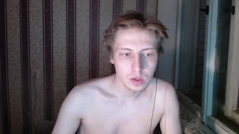 darienlarge online show from February 19, 2:01 am