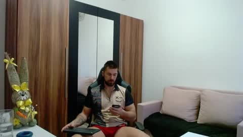 darius_94 online show from April 6, 4:46 am