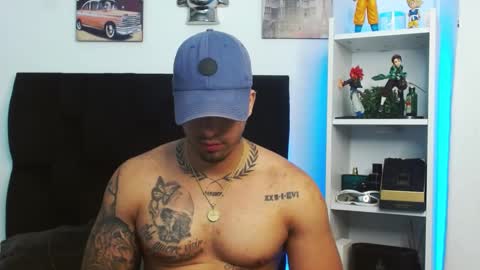 Darius Phoenix  online show from December 31, 8:04 am