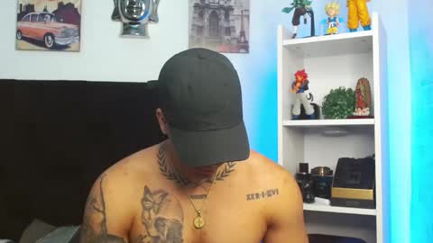 Darius Phoenix  online show from January 22, 9:35 am