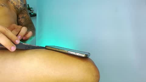 Darius Phoenix  online show from March 4, 7:21 pm