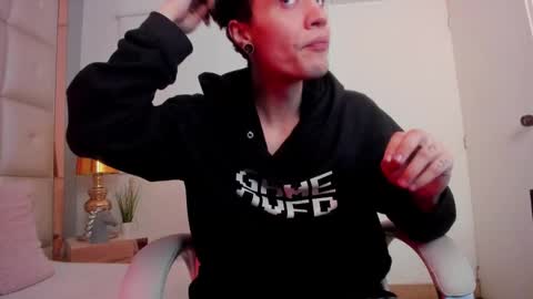 Snapshot of dark_sun333 chatting on October 17, 3:10 am dark_sun333 online show from October 17, 3:10 am