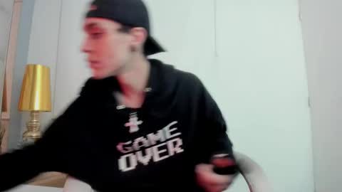 Snapshot of dark_sun333 chatting on October 22, 2:59 am dark_sun333 online show from October 22, 2:59 am