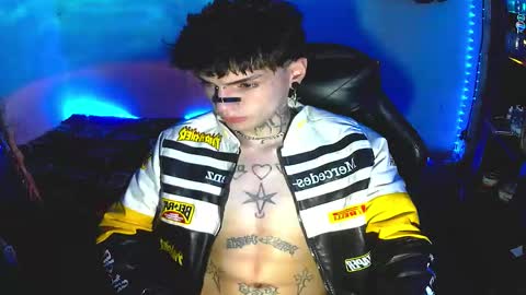   online show from December 17, 5:04 am