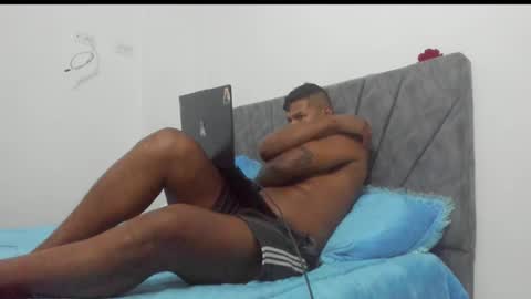 Snapshot of darren_lemus chatting on September 22, 2:38 pm Darren lemus online show from September 22, 2:38 pm