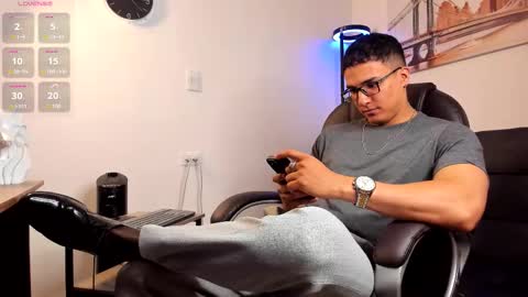 Dash online show from December 22, 3:09 pm