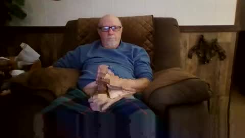 Snapshot of dave571960 chatting on October 25, 10:50 am dave571960 online show from October 25, 10:50 am