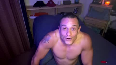 dave875126 online show from May 26, 1:01 am