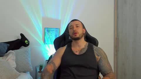 Snapshot of dave_max93 chatting on October 26, 2:24 am DAVE MAX online show from October 26, 2:24 am
