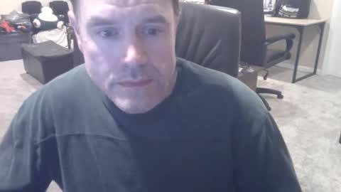 daved14u online show from October 25, 6:48 am