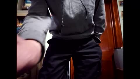 davey33_ online show from April 18, 7:18 pm