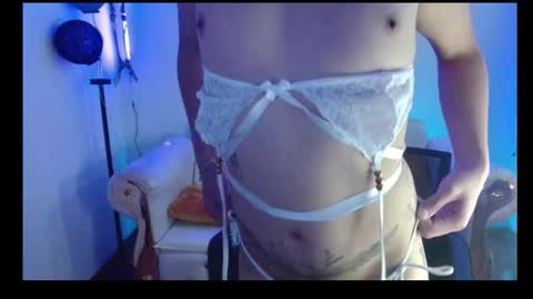 Snapshot of david_fox01 chatting on October 16, 5:15 am David Fox online show from October 16, 5:15 am