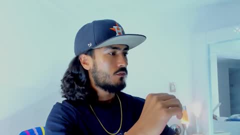 Hey im David that loves to explore and speak their fantasies. Very open talktative and nice. Feel free to chat with me online show from December 14, 12:17 am