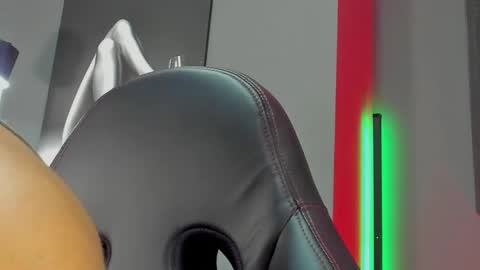 David Jons online show from November 12, 5:02 am