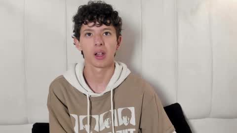 Roy online show from February 25, 1:12 pm