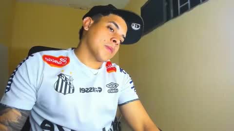 Lennon online show from October 9, 7:57 am