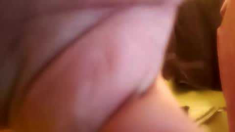 Snapshot of davidzhere222800 chatting on January 7, 8:48 am davidzhere222800 online show from January 7, 8:48 am