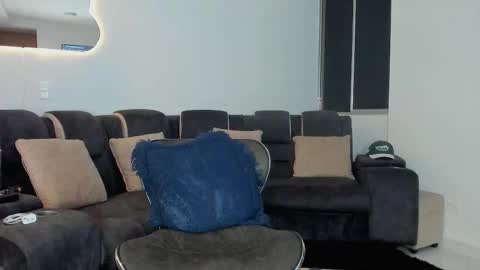 davis  instagram davis alx1 online show from February 14, 5:41 am